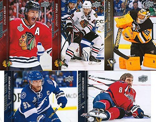 2015 Горна палуба NHL хокеј серија една комплетна нане основна рака собра 200 играчи на ветерански картички, вклучувајќи го и