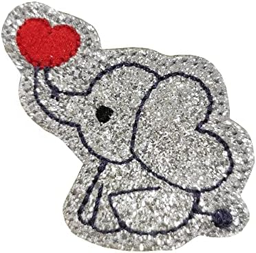 Симпатичен слон со срцев везено железо на лепенка за ранец на кошула за облека