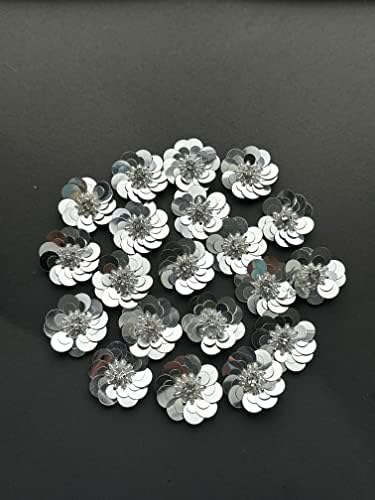 20 парчиња сребрени секвенци 1 1/4 цвеќиња со брада, апликација за кристално брада од цвеќиња шијат на крпа лепенка DIY облека додаток
