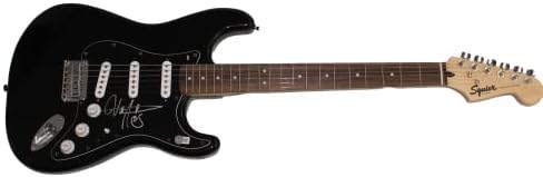 Billy Strings потпишано автограм со целосна големина Црна Fender Stratocaster Electric Guitar C W/Beckett автентикација Бас Коа - Young Stud Rock