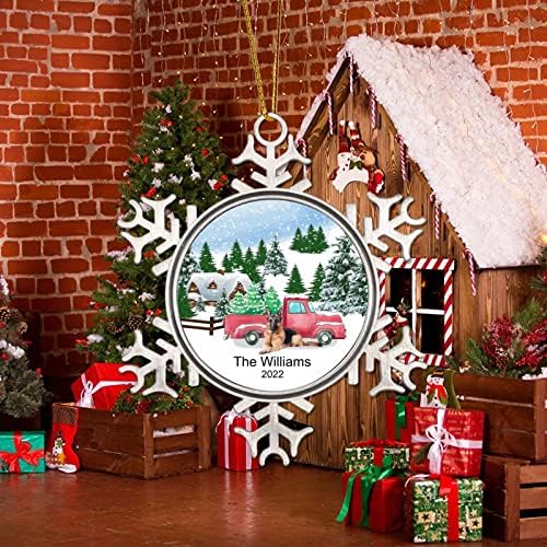 Декоративни висечки украси Божиќна фарма куќа црвен камион украси персонализирано куче во фарма снег Божиќни украси Подарок Зимски божиќни