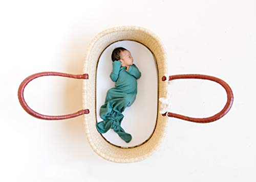 Новороденче плетена наметка „Патување“ од бакар бисер