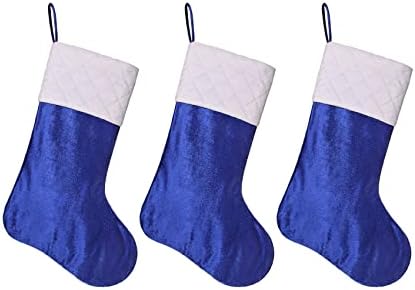 Божиќни чорапи UgiftCorner 3 Пакувани сини кадифени божиќни чорапи со бела ватирана манжетна големи Божиќни чорапи за украси за семејни празници