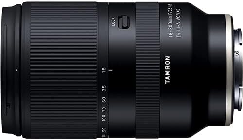 Тамрон 18-300мм f/3.5-6.3 DIIII-VC VXD Леќа ЗА Sony E Со Напреден Додаток и Пакет За Патување | 18-300мм Sony Lens