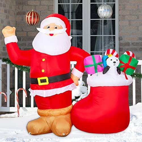 Comin 7ft Долги Божиќни надувувања на отворено украси, разнесени Дедо Мраз со чорапи за подароци со надувување вградени LED