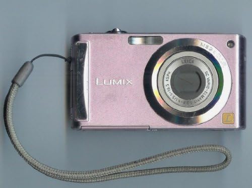 Panasonic Lumix DMC - FS3P 8mp Дигитална Камера со 3x Мега Оптичка Слика Стабилизиран Зум