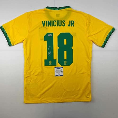 Автограмиран/потпишан Вини Виничиус rуниор 18 Бразил жолт фудбалски дрес Бекет Бас Коа