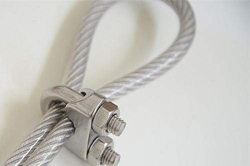 1/16 ”М2 жица од жица од не'рѓосувачки челик, кабелски клип со кабел со не'рѓосувачки челик, погоден за жица од 1/16”, пакет од 20