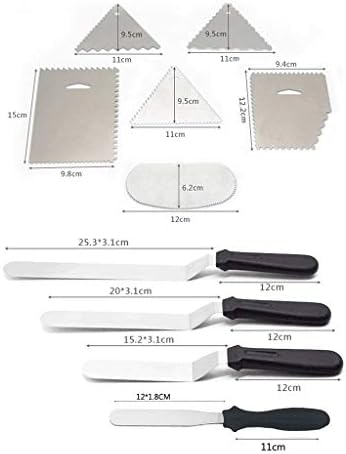 Гуоларизи нож да биде торта сервирајте со ширење на ножот што се користи крем за сад и мувла за торта