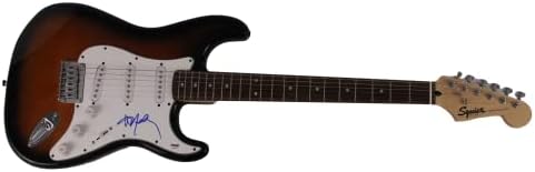 Вили Нелсон потпиша автограм со целосна големина Fender Stratocaster Електрична гитара со PSA/DNA автентикација - Странец со црвена
