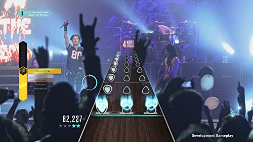 PlayStation 4 500 GB Uncharted: Колекцијата Натан Дрејк и пакетот во живо на гитара Херој во живо