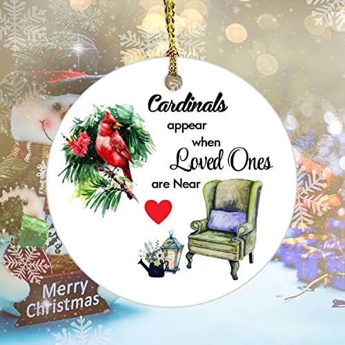 Кардиналите се појавуваат кога најблиските се во близина на Божиќните украси 3 '' во спомен на саканиот еден црвен кардинален украси за птици