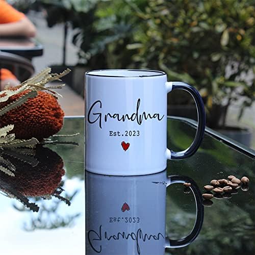 Нова баба EST 2023 чаши за кафе, објава за бременост, нов подарок за баба, откривање на бременост, уникатни подароци за Денот на благодарноста
