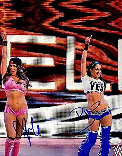 WWE Ексклузивни Бела Близнаците Бри и Ники потпишаа автограмирано 11x14 Фото ЈСА #6 - Фотографии за борење со автограми