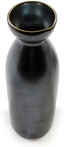 Јапонски бокал за шише во Мет Сребрена застаклена керамика