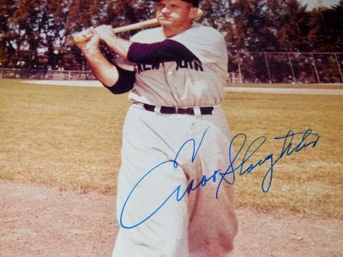 Енос колење автограмираше 8x10 Фотографија - Yorkујорк Јанкис! - Автограмирани фотографии од MLB