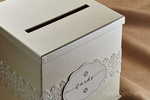 Хејли Чери - кутија за картички за подароци од слонова коска со текстурирана завршница со бела чипка - голема големина 10 x 10