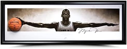 Мајкл Jordanордан Чикаго Булс го врамени автограмираните 90 x 31 крилја на пробив - горната палуба - автограмирани НБА фотографии