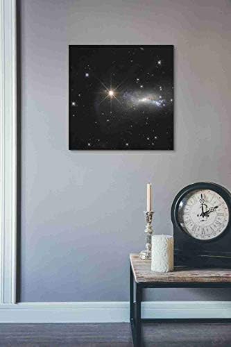 Епски графити Outshine Хабл вселенски телескоп giclee canvas wallидна уметност, 26 x 26, црна
