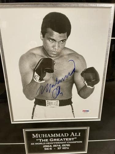 Мухамед Али потпиша автограмирана фотографија врамена на 18x29 PSA/DNA - Автограмирани фотографии во боксот