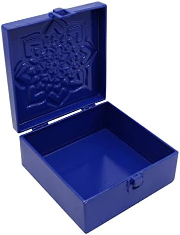 CVHomedeco. Рустикална метална декоративна кутија гроздобер галванизирана кутија за складирање со капаци и шарки за квадратни кутии за фотографии,