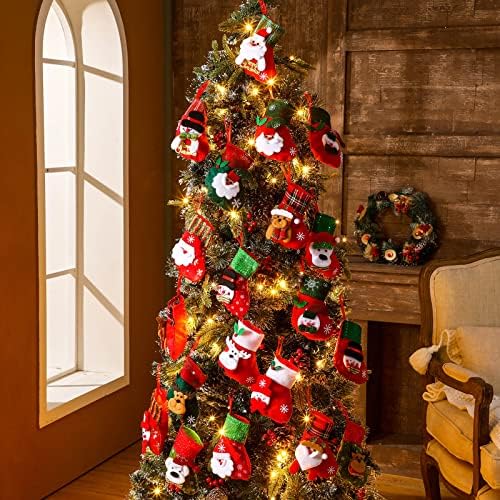 20 парчиња мини Божиќно порибување 6,3 инчи мини Божиќни чорапи 3Д подарок картичка за украс на украси Санта Снежен човек ирваси