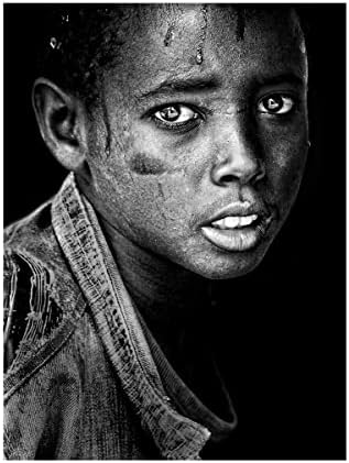 Трговска марка ликовна уметност 'Етиопски очи bw' платно уметност од Хусеин Алфрајд