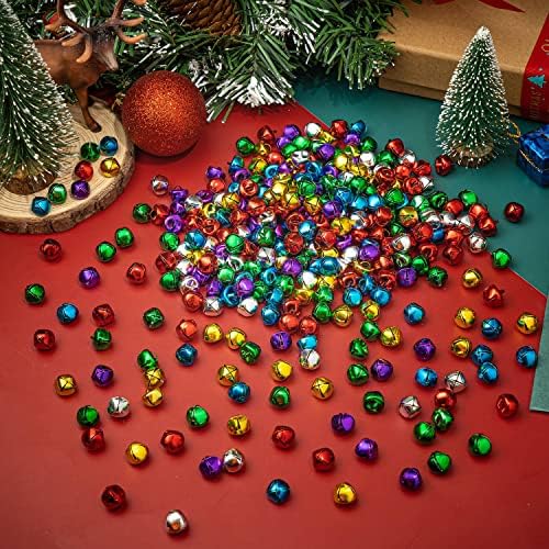 400 парчиња мали ingвонки за занаети, 1/2 инчи Божиќни ingингл sвона, 6 бои Божиќни ingвонари, метални занаетчиски sвона за празник за венец дома и Божиќна декорација