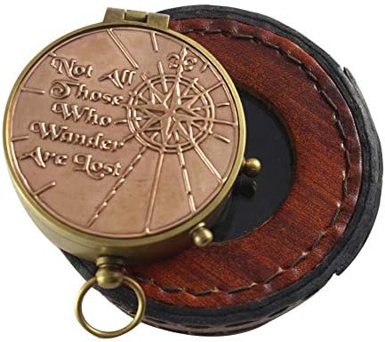 Антички наутички морски магнетски компас врежан цитат Не сите оние што талкаат се изгубени кралски колекционерски гроздобер навигациски инструмент