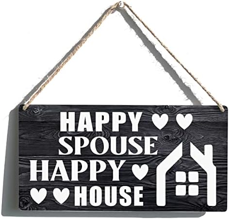 Свадбен ангажман знак фарма куќа среќна сопруга среќна куќа дрвена виси знак рустикален wallиден декорација дома декорација 12 x 6 инчи