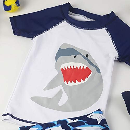 Бебе момчиња со две парчиња костими за капење со кратки ракави од ајкула за капење за капење за капење со капа upf 50+ за деца
