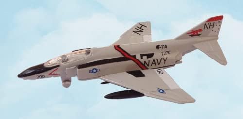 Авионите со топли крилја F-4 фантом со приклучен авион на леана од пистата, бела