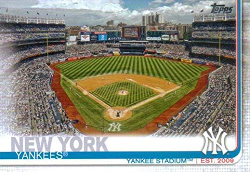 Yorkујорк Јанкис 2019 Топс Комплетна рака на нане собра 30 тимски тим сет со 2 различни картички на Арон Судија, плус Гери Санчез и други