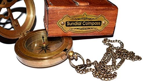 Marine Brass Sundial Compass Кожа за кожење, притискајте отворен компас со додаток за прекрасен подарок убав подарок