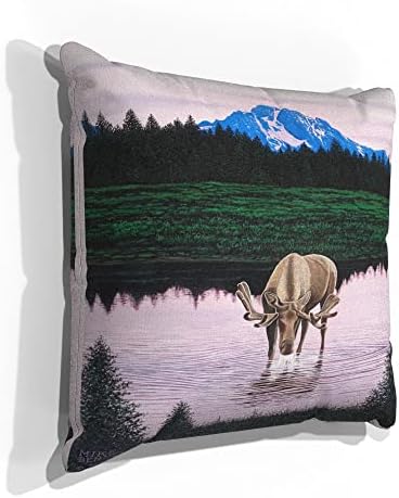 Лос во близина на планината Моран, Вајоминг Фаукс велур троседот фрли перница од цртање и сликарство од уметникот Мајк Бенет 18 x 18.